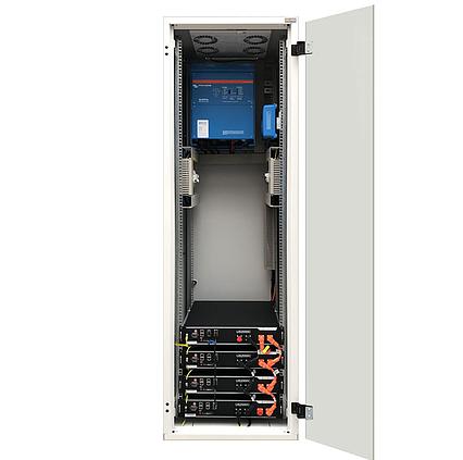 RACK Plug & Play hybridný solárny systém Victron 48V 5000VA 9,6kWh