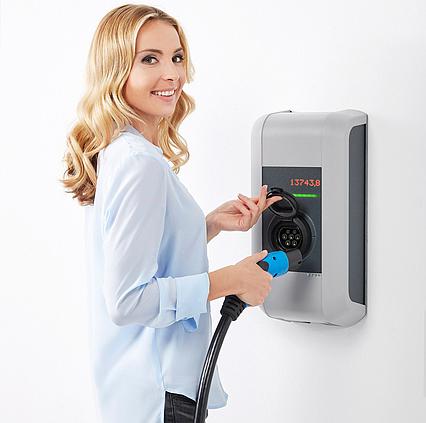 Nabíjacia stanica KEBA P30 séria B 3 fázová 22 kW Plug&Charge
