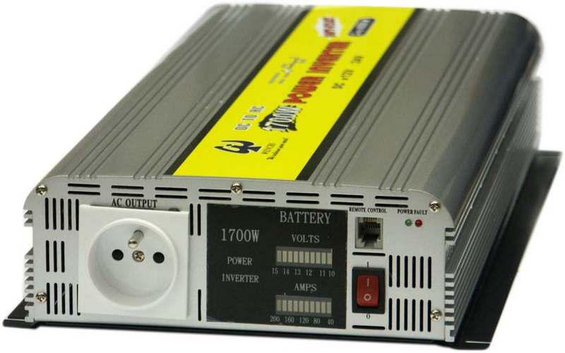 Měnič napětí AUTOLAMP 12V / 230V 1700W