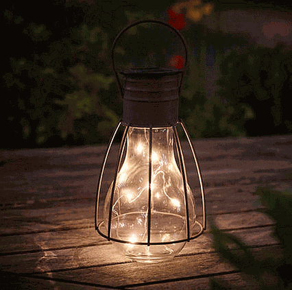 Solární závěsná lampa Cole & Bright Caged Lightbulb