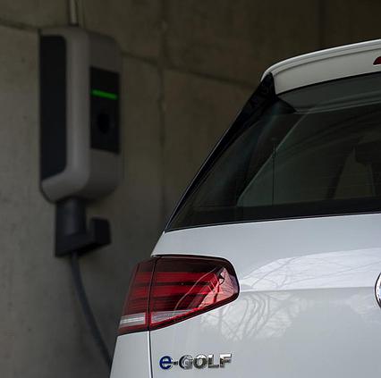 Nabíjacia stanica KEBA P30 séria C 3 fázová 22 kW RFID integrovaný kábel