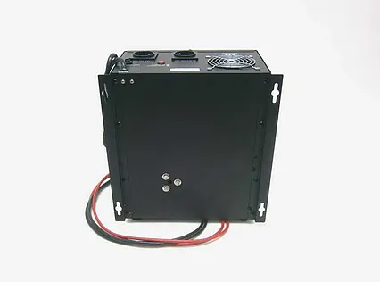 Záložný zdroj ZZ50 24V 230V 1800W sínusový závesný