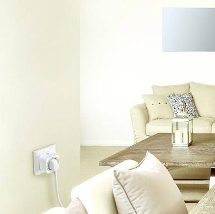 Zásuvkový měřič spotřeby a spínací zásuvka 2V1 Voltcraft s Bluetooth